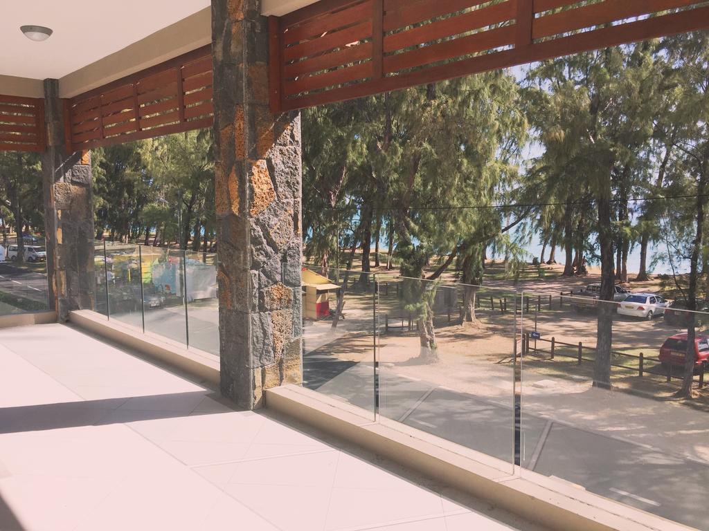 West Front One No 4 With Seafront - Licensed By Tourism Authority 14977 Flic En Flac Mauritius Bagian luar foto